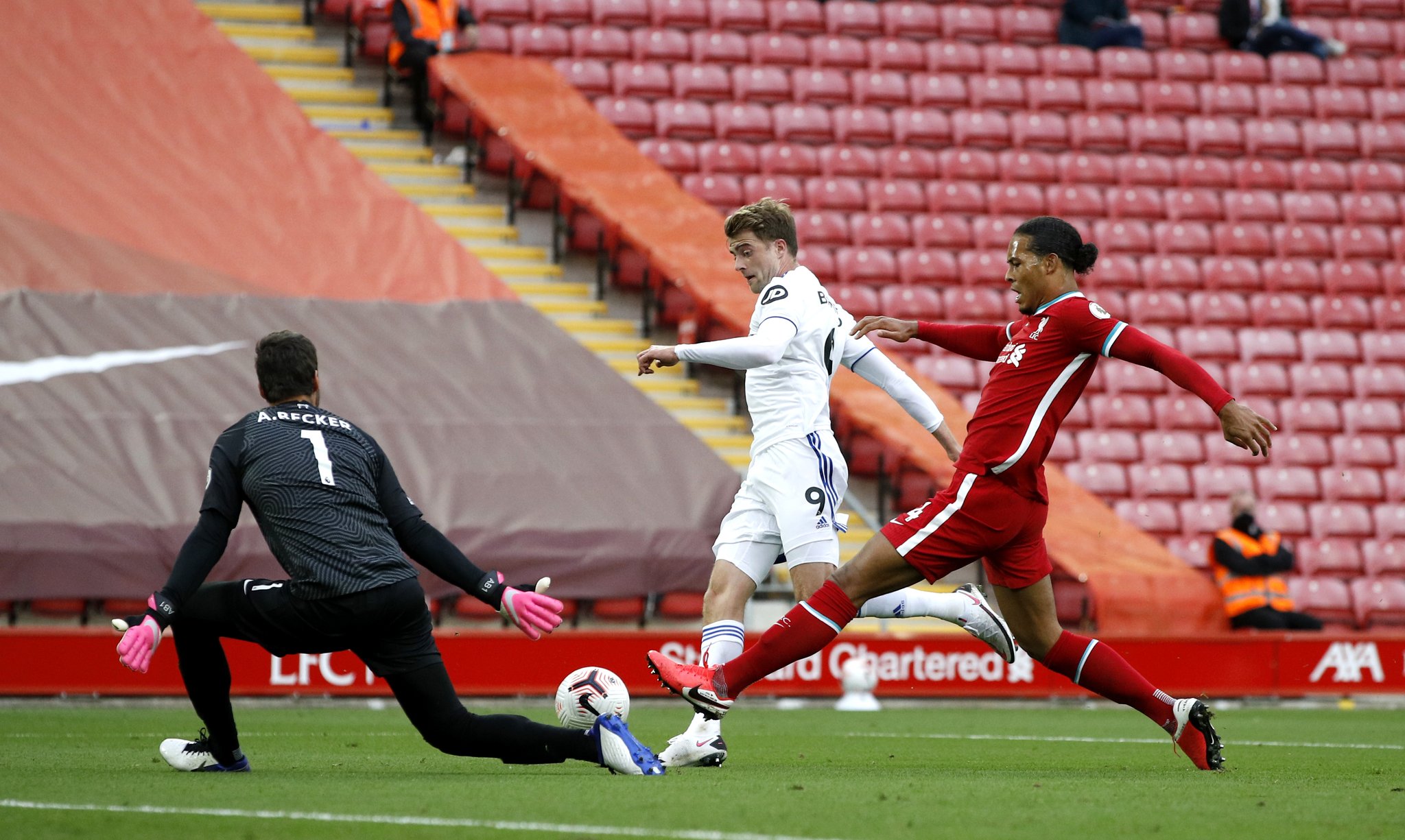 员引入和赛 员引入和赛