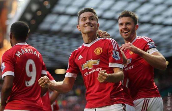 体育服饰的 体育服饰的